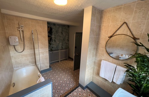 Putley Hotel | Old Rectory House, Redditch