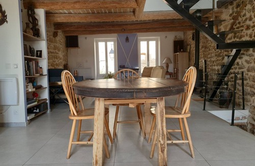 Jouques House | Old restored village house with terrace