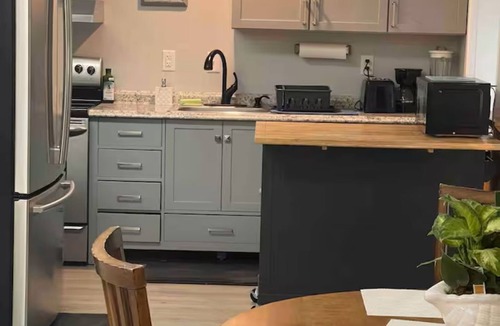 Belfast Apartment | Old Salty on Goose River