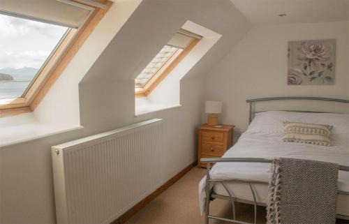 Breakish House | Old School