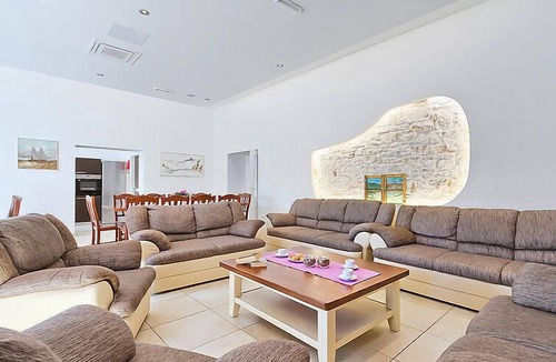 Jakovici House | Old School House by Interhome