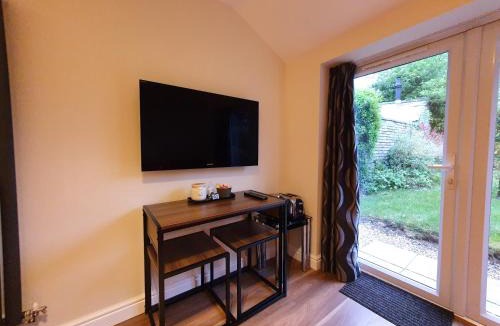 Newmarket Apartment | Old School House Studio