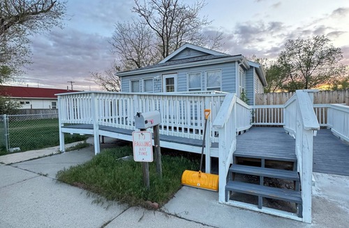 Casper House | Old Soul by The River - Charming 2-bedroom house with AC, WiFi in amazing Casper