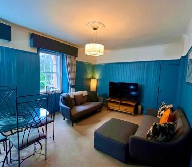 Dalavich Apartment | Old Spittal Hospital Apartment - Free Parking