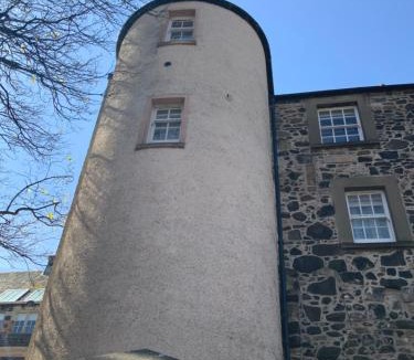 Dalavich Apartment | Old Spittal Hospital Apartment - Free Parking