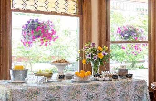 Waterbury Bed & Breakfast | Old Stagecoach Inn