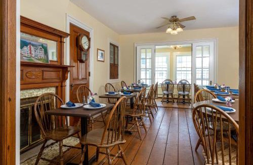Waterbury Bed & Breakfast | Old Stagecoach Inn