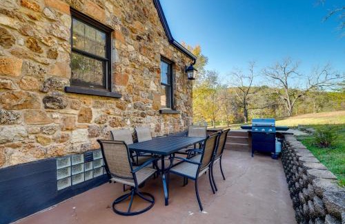 Sullivan House | Old Stone Cottage Retreat in the Heart of Missouri