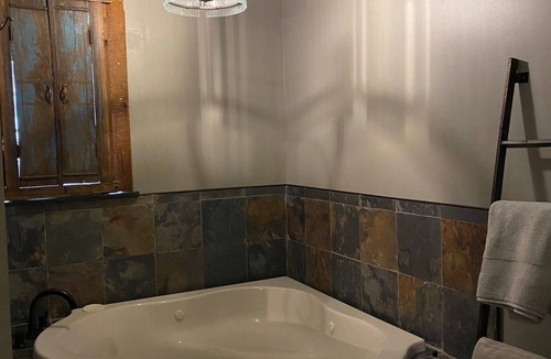 Dahlonega House | Old Storehouse Inn