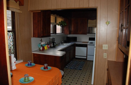 Cottage Line Cottage | Old Time Ocean View Cottage
