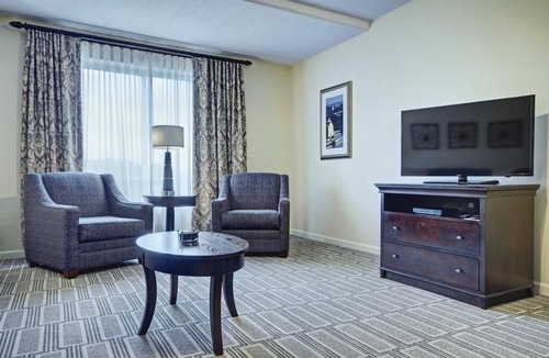 Old Town West Resort | Old Town Alexandria Vacation Resort!