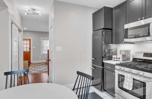 Old Town West House | Old Town Alexandria Charm Sleeps 6 Private Outdoor Area Walk to King St & Water