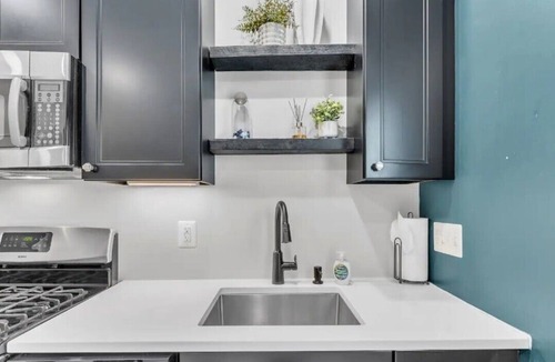 Old Town West House | Old Town Alexandria Charm Sleeps 6 Private Outdoor Area Walk to King St & Water