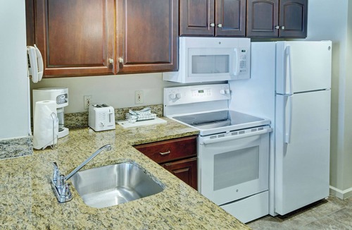Old Town West Condo | Old Town Alexandria | Two 2BR/2BA King Suites