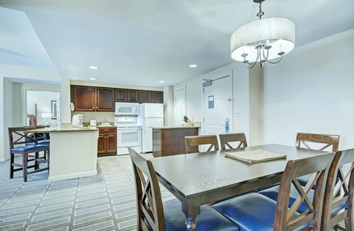 Old Town West Condo | Old Town Alexandria | Two 2BR/2BA King Suites