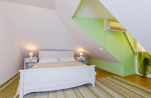 Dubrovnik Old Town Apartment | Old Town Baroque Palace Accommodation