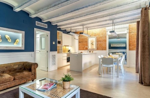 Gothic Quarter Apartment | Old Town building with rooftop terrace and pool! Unbeatable Location!