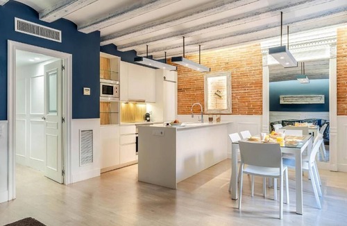 Gothic Quarter Apartment | Old Town building with rooftop terrace and pool! Unbeatable Location!