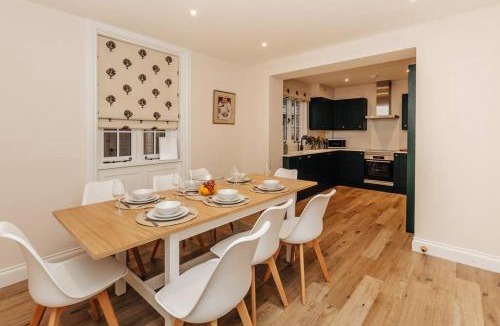 Cuddesdon House | Old Town Cottage