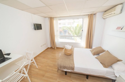 Ensanche Diputacion House | Old Town La Estacion