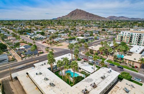 South Scottsdale House | Old Town Scottsdale Retreat w/Pool Access!