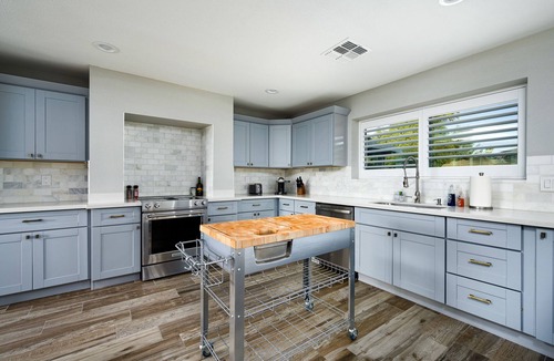 Scottsdale Highlands House | Old Town Scottsdale Family Retreat, Heated Pool, Spa, EV, Bikes, Pet-Friendly
