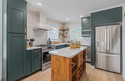 Georgetown House | Old Town Stone Cottage, Walk to Square & Southwestern, Family-Friendly, EV Ready