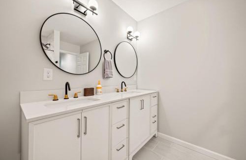 Maple Hill House | Old, Unlisted