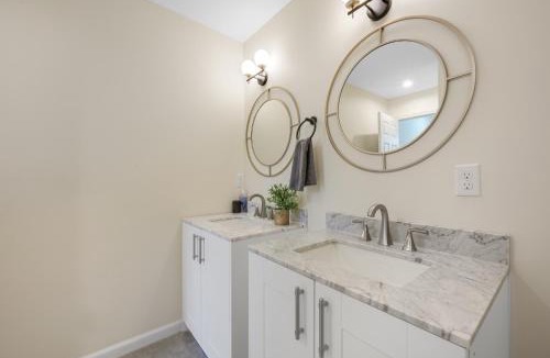 Maple Hill House | Old, Unlisted