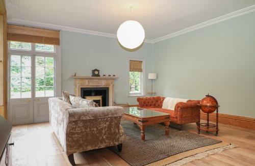 Etchinghill House | Old Vicarage