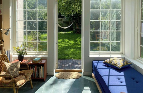 Valby House | Old villa flat with private garden in Valby