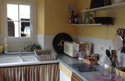 Russy Cottage | Old wine press near Omaha Beach