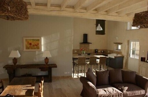 Tailly House | old winemaker's house