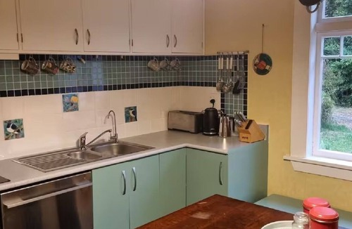 Whangarei Villa | Old-World Charm Hibernarium