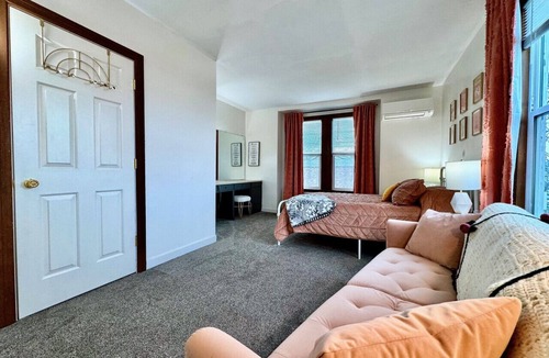 Lewiston House | Old World Charm w/River Views