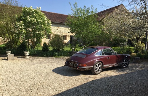 Noyers-sur-Serein Cottage | Old xve 'hôtel-dieu' in one of the hundreds more beautiful village of france.