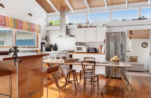 Waikanae House | Olde Beach Lux