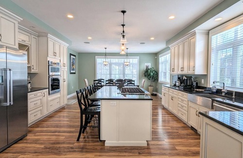 Gilford House | Olde English Luxury!