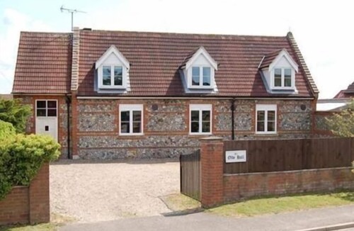 Bacton House | Olde Hall