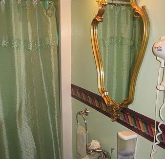 Troy Bed & Breakfast | Olde Judge Mansion B&B