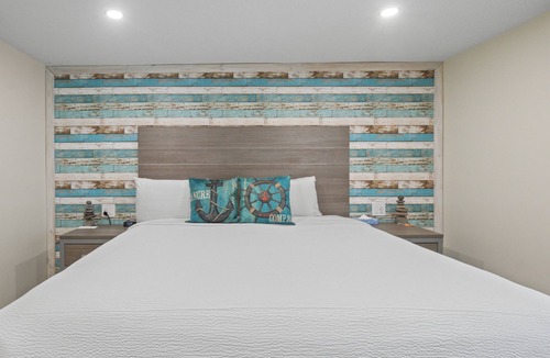 Orleans Hotel | Olde Tavern Motel And Inn