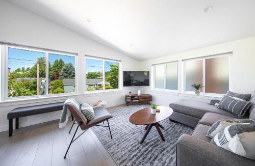 Olde Town House | Olde Town Issaquah Modern Home