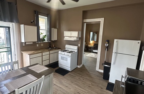 Cincinnati Apartment | “Oldie but Goodie”