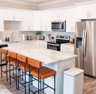 Oxford House | Ole Miss Stay 3BR Ensuite Pool 5 Min to Grov