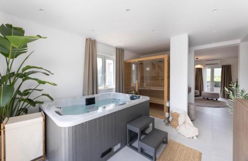 Bristivica Villa | Olea Mansion Excelsior - Tennis, ATV, Sauna, Jacuzzi, Gym