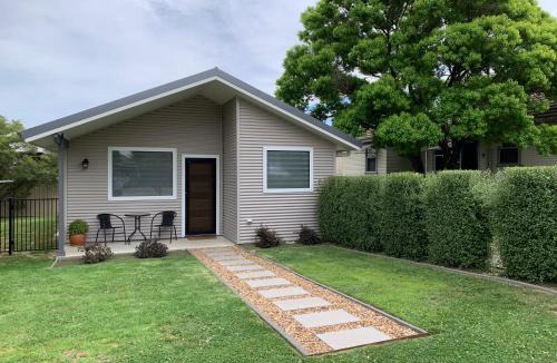 Calare House | Oleander Cottage