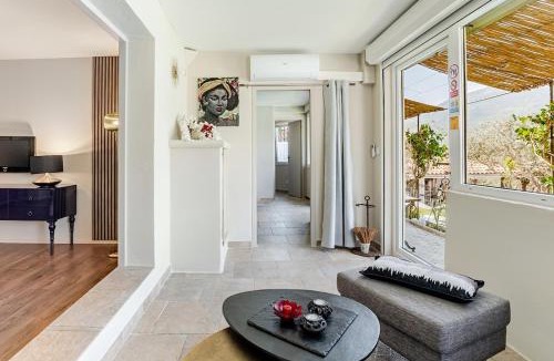 Saint-Martin-du-Var House | Olivaie d Azur
