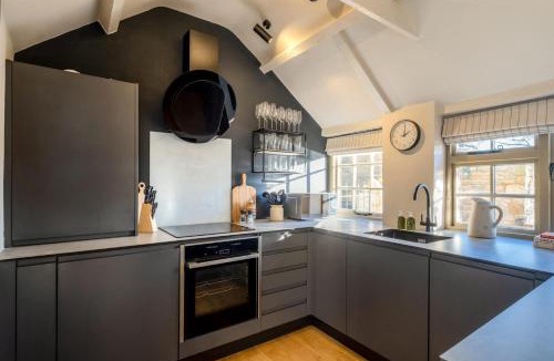 Easton on the Hill House | Olive Cottage