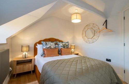 Easton on the Hill House | Olive Cottage