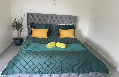 Sheffield Villa | Olive Garden House